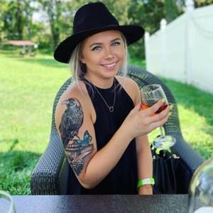 Meet your Posher, Destiny